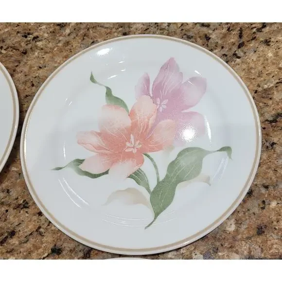 Corelle Pacifica Salad Plates 7 1/4" Corning Flowers (Set of 4) - Picture 8 of 10